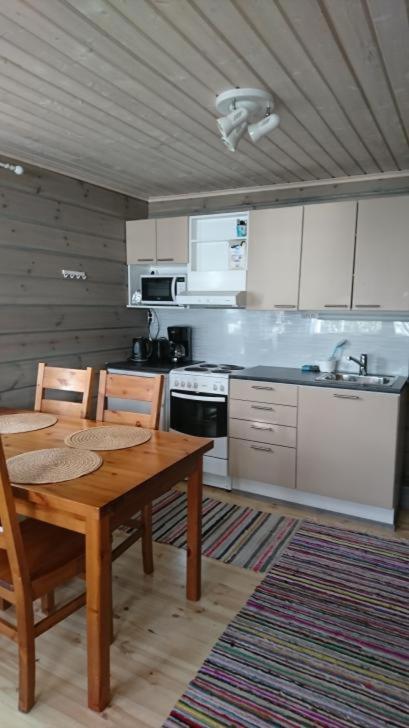 Kuus-Hukkala Hotel Harkala  Kamer foto