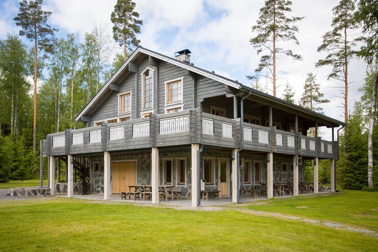 Kuus-Hukkala Hotel Harkala  Buitenkant foto