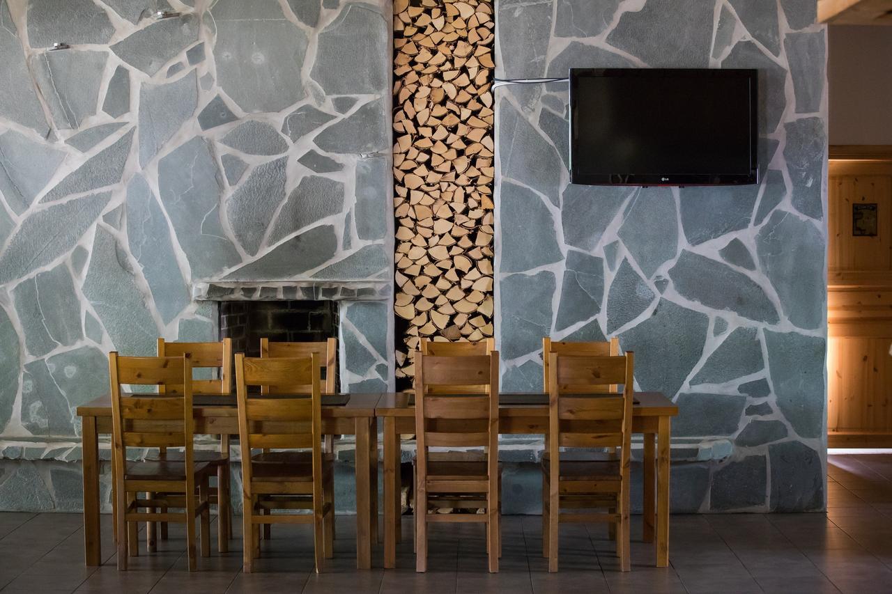 Kuus-Hukkala Hotel Harkala  Buitenkant foto