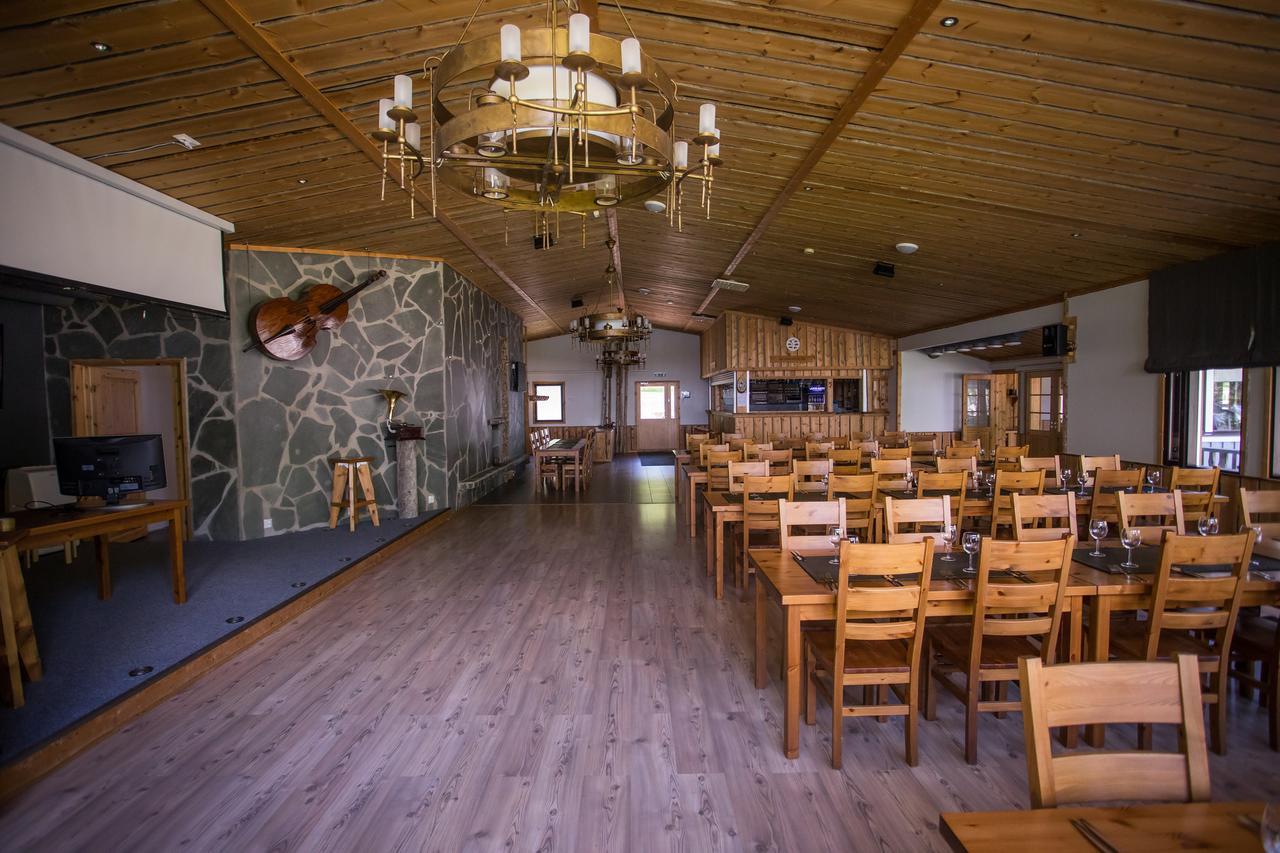 Kuus-Hukkala Hotel Harkala  Buitenkant foto