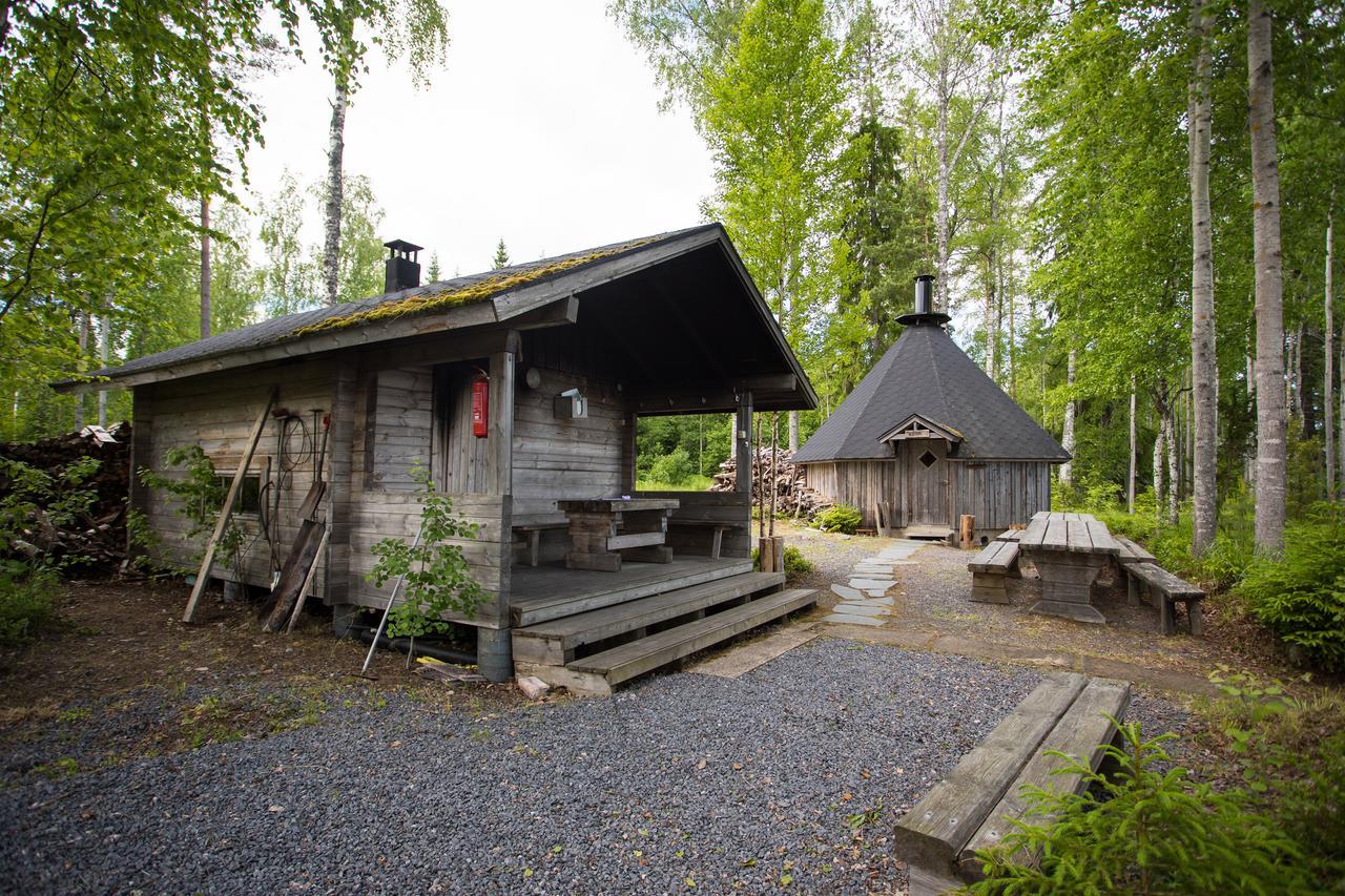 Kuus-Hukkala Hotel Harkala  Buitenkant foto