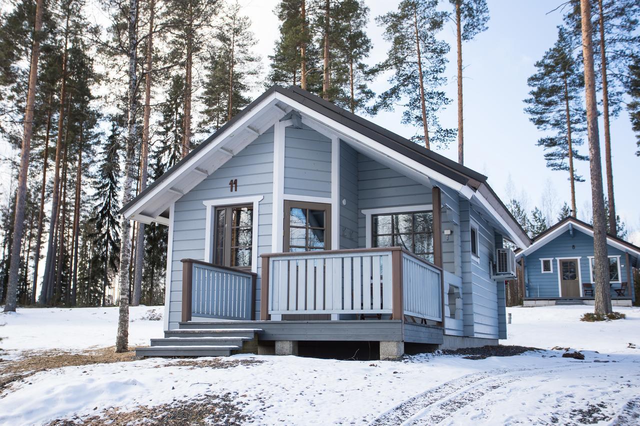 Kuus-Hukkala Hotel Harkala  Buitenkant foto