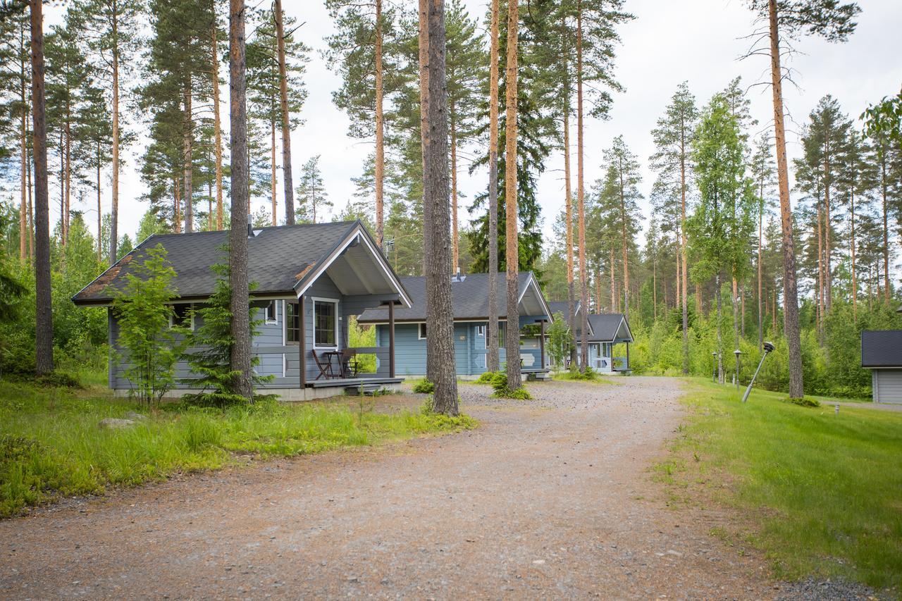 Kuus-Hukkala Hotel Harkala  Buitenkant foto